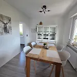 Rosenhof Zur Weser * Höxter